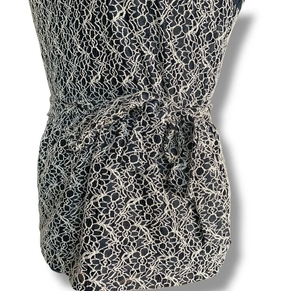 Banana Republic Tank Top Navy Blue Lace Peplum Square Neck Bow Tie Cutout Medium - Image 6