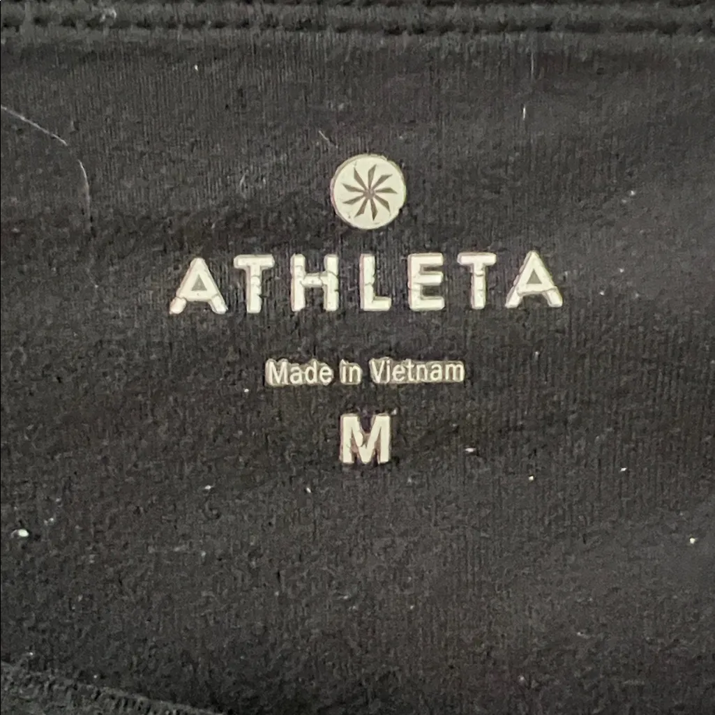 Athleta Striped Relay Capri Legging Size Medium - Image 8