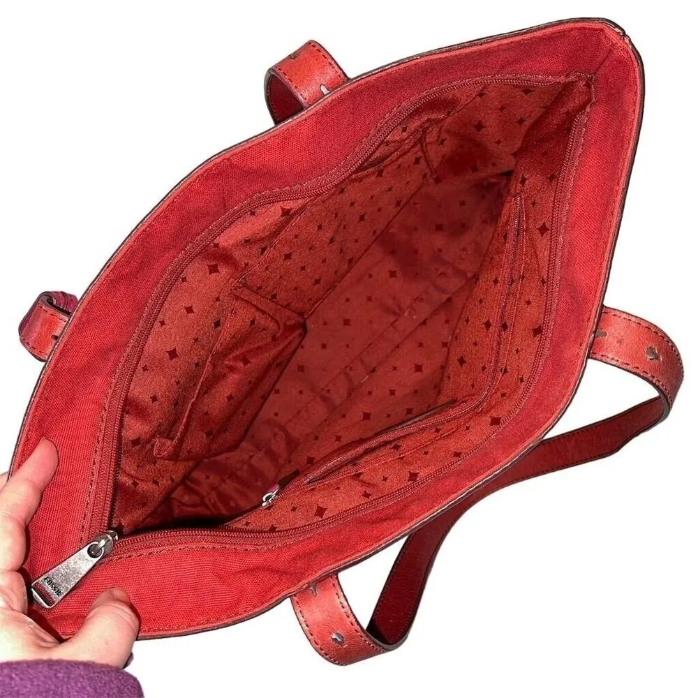Fossil  Hunter Leather Tote Bag Pink Red Zip Closure Key Charm Silver Hardware - Image 10