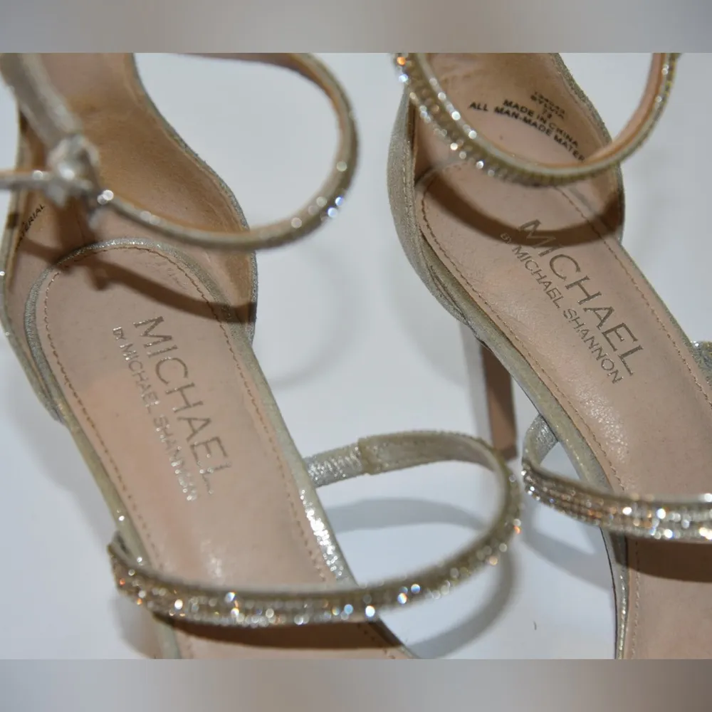 Preloved Michael by Michael Shannon Sylvia Silver Strappy Heels Size 7.5 - Image 6