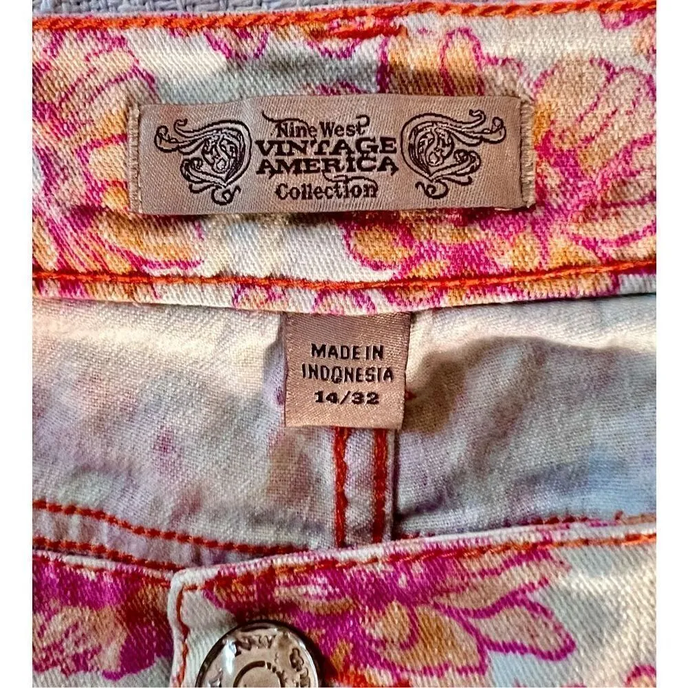 Nine West Vintage American Crop Pants, Size 14/32 Missy, Boho, Flower Print - Image 3