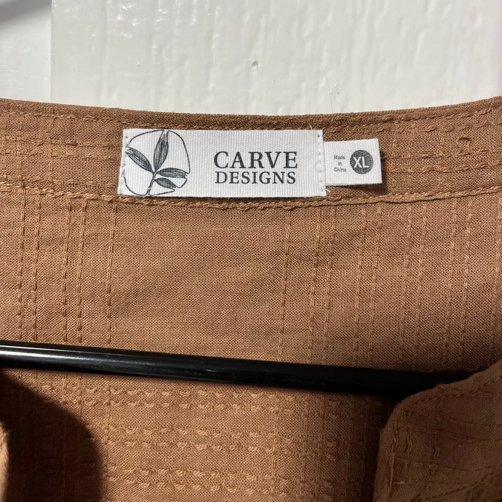 Carve Designs  Dylan Textured tunic Long Sleeve Rum Brown Size XL - Image 5