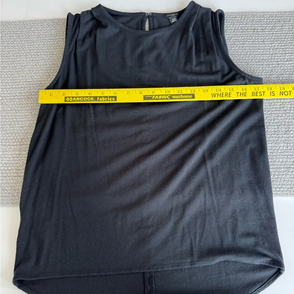 Ann Taylor Petite Black Sleeveless Crew Neck Blouse Gathered Shoulder Sz XSP - Image 6
