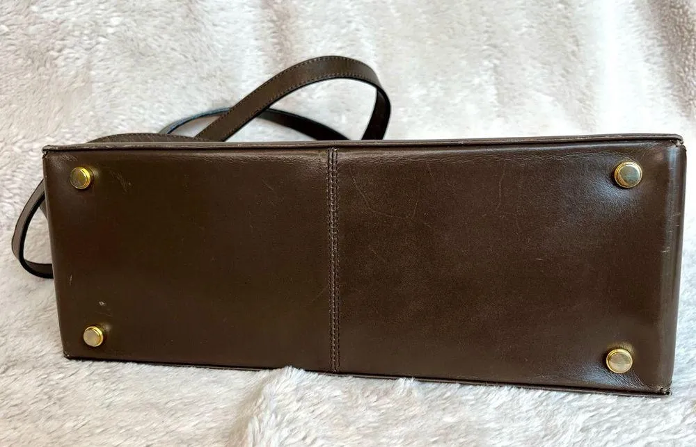 Salvatore Ferragamo Vintage Brown Leather Chain Bag - Image 6