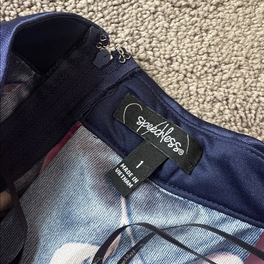 Speechless Navy/Pink Floral Skirt SIZE 1 - Image 4