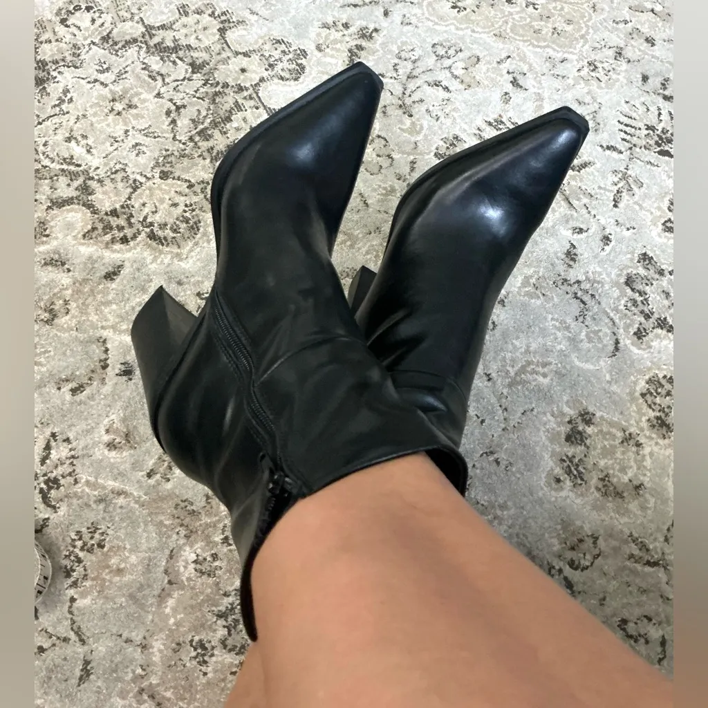 Stylish STEVE MADDEN booties 🌹🌹 - Image 12