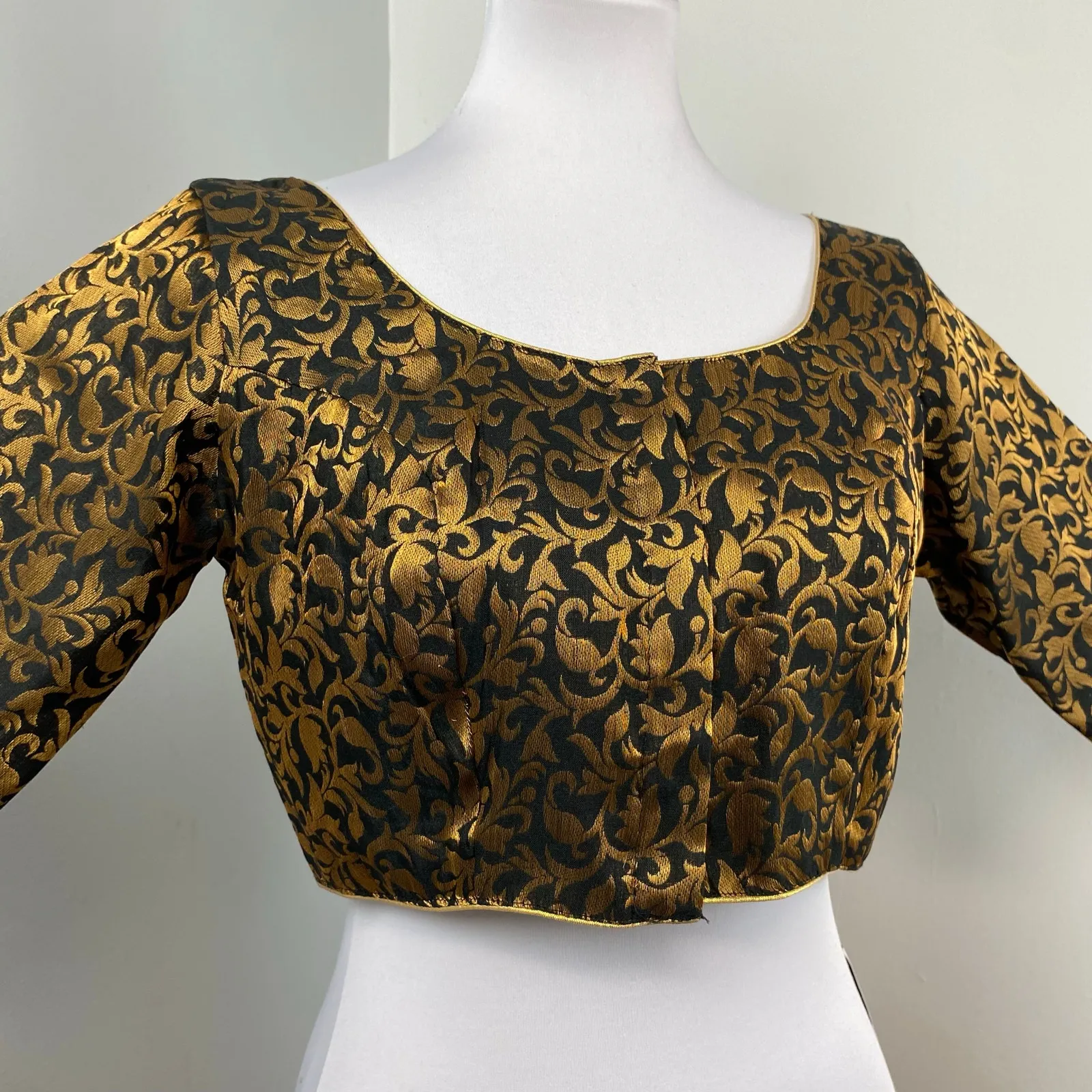 Chandrakala Black and Gold Brocade Half Sleeve Saree Blouse Top Medium - Image 3