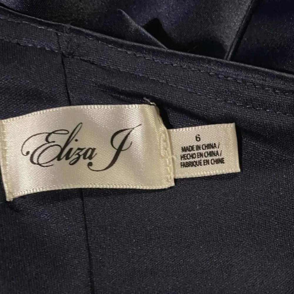 Eliza J One-shoulder Bow Detail Satin Sheath Dress In Navy Blue Size 6 - Image 5