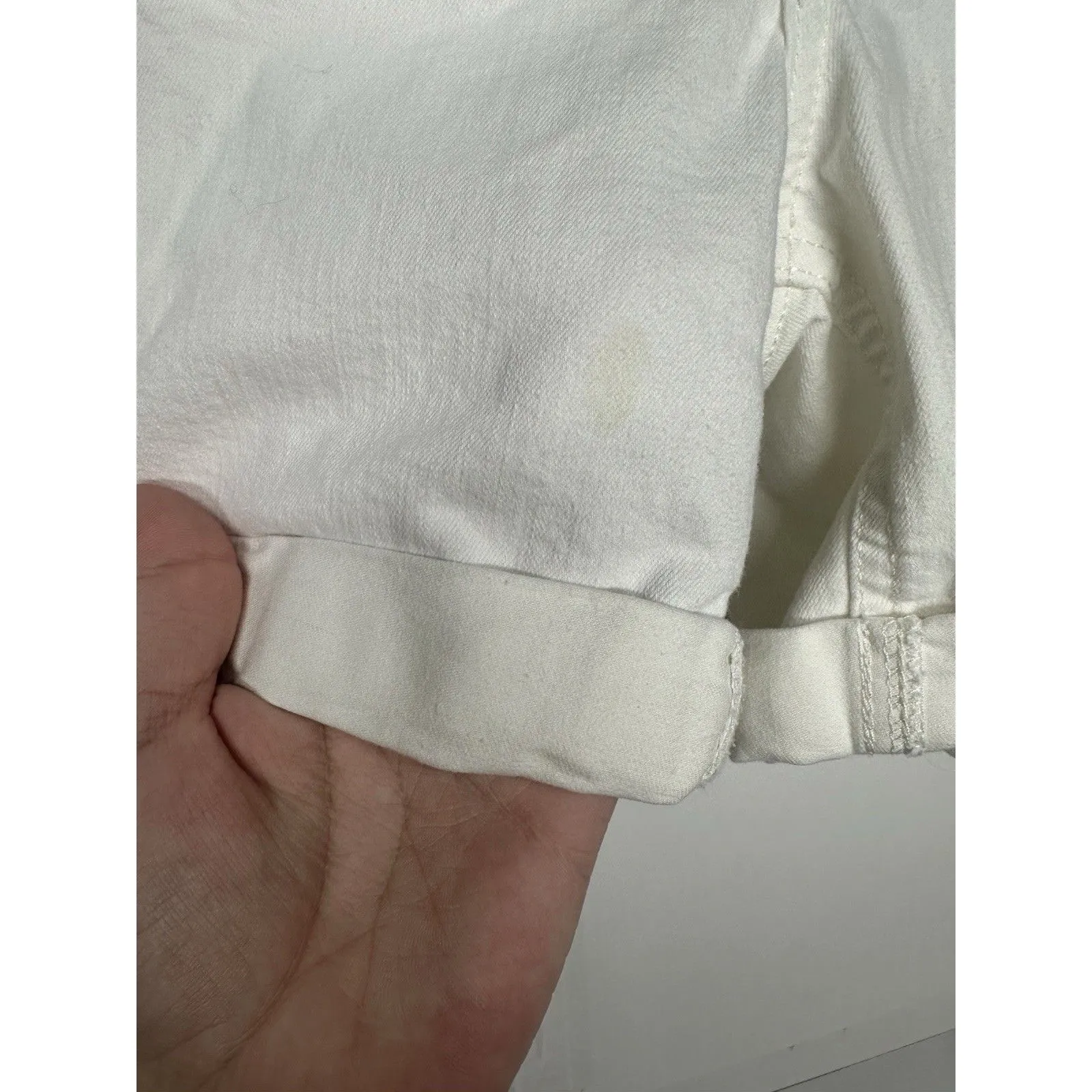 Lauren Conrad White Denim Shorts Women's Size 6 Cuffed Casual Summer Style - Image 2