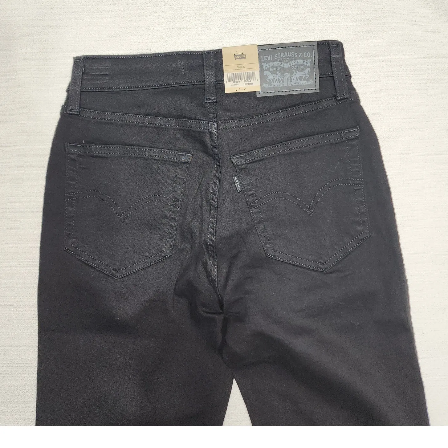 Levi's women 726 high rise flair W26'' x L32'' - Image 8