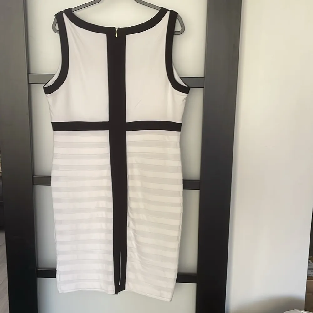 Thalia Sodi Elegant Black Tie Party occasion Dress illusion neckline NWOT - Image 5