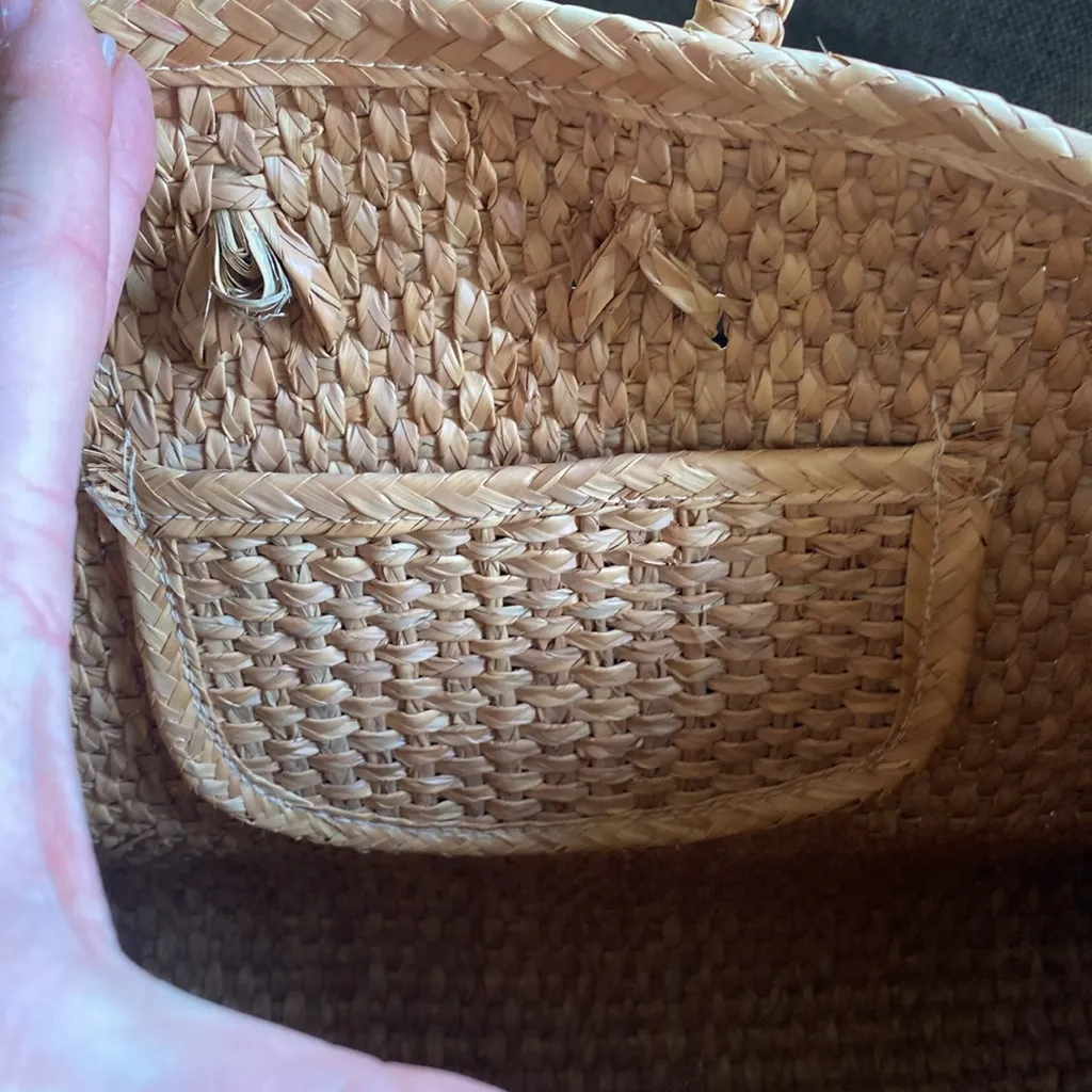 VINTAGE Handmade Straw Wicker Tote Market Basket Floral Woven Multicolor Tiki Brown - Image 12