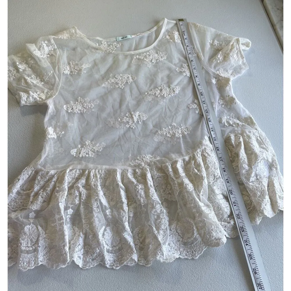 KIMCHI BLUE Women's Top Ivory Sheer Mesh Embroidered Tiered Hem Blouse Size M - Image 9