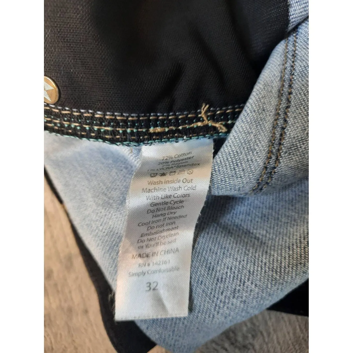 Lularoe Size 32 Denim Boyfriend Shorts Cuffed - Image 4