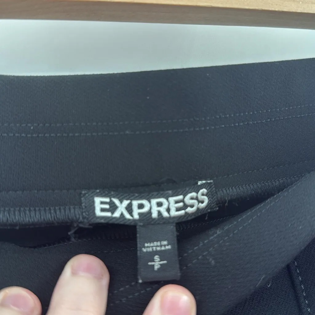 Express Black Slim‎ Fit Pants Women’s Small Pull-On Stretch Workwear - Image 3