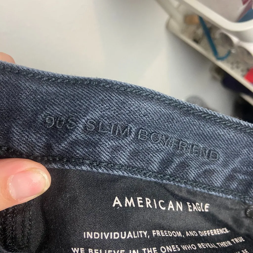 American Eagle Size 2 Jeans 90's Slim Boyfriend Black Denim Distressed High Rise - Image 4