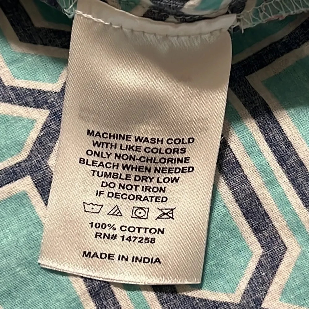 Simply Southern Collection small women's 3/4 sleeve blouse blue, pink geometric - Image 7