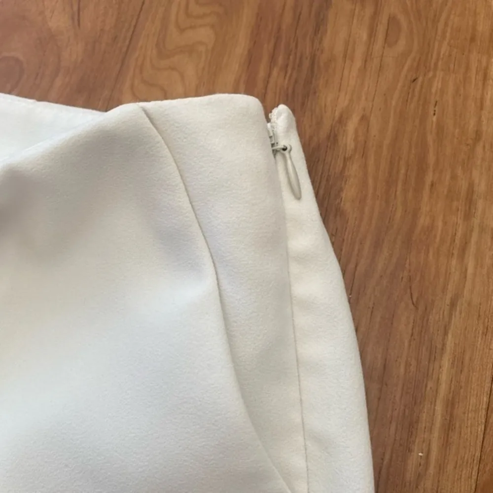 EXPRESS  Skort sz 4 - Image 5