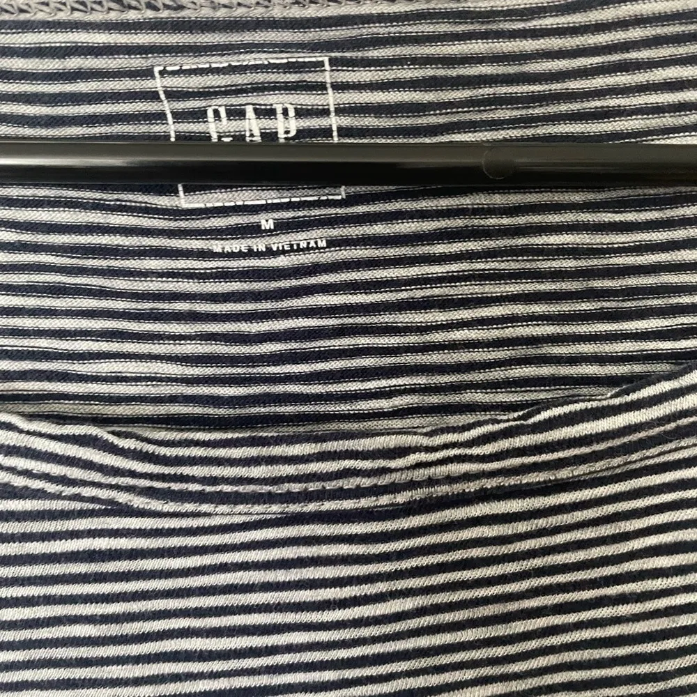 Gap long sleeve striped shirt - Image 2