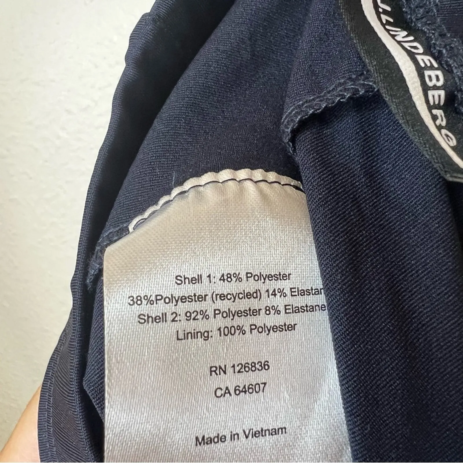 J. Lindeberg black stretchy athletic shorts SMALL - Image 5