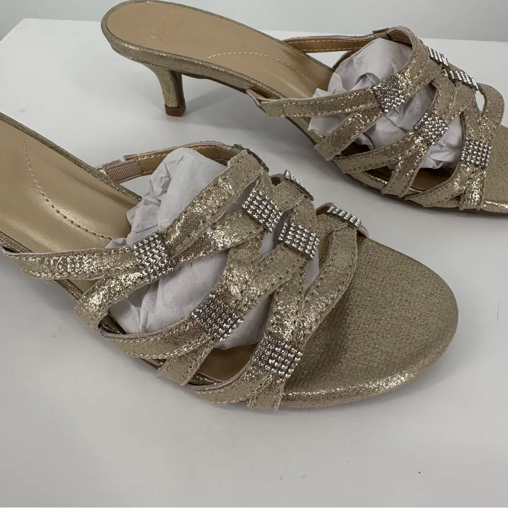 Jones New York Kaleena Embellished Kitten Heel Dress Sandals size 6 Light Gold - Image 4