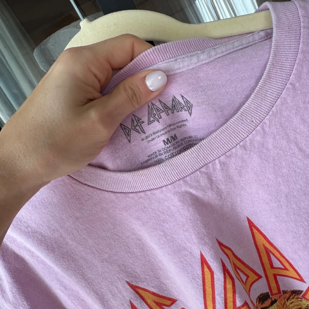 Def Leppard Band Tee oversized Animal Hysteria Leopard Heavy Metal Tshirt UO - Image 3