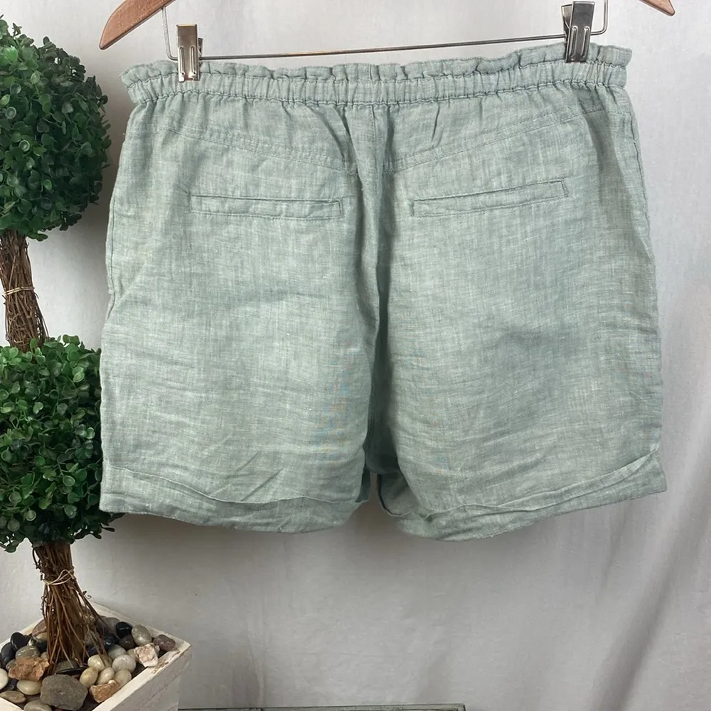 C&C California 100% Linen Pale Gray Belted Bermuda Shorts M - Image 2