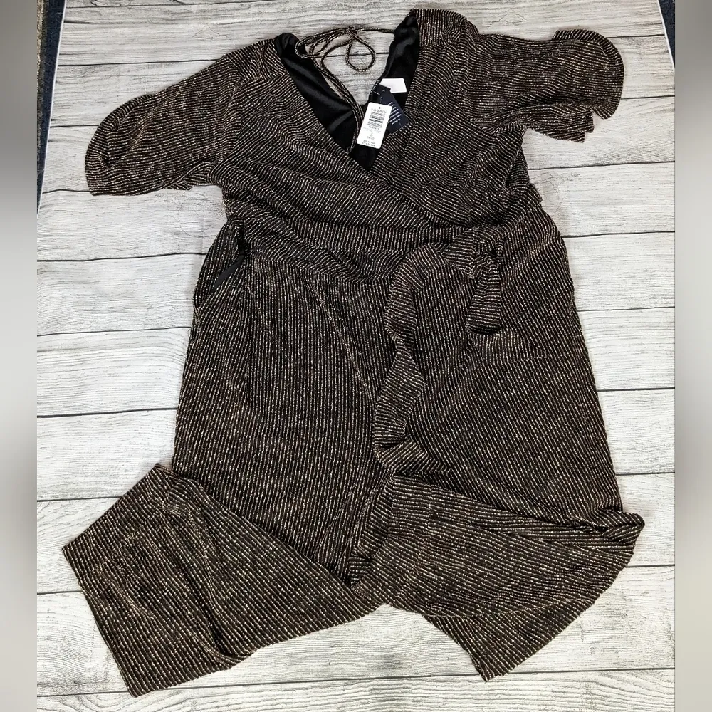 Torrid gold glitter surplus jumpsuit size 2X - Image 2