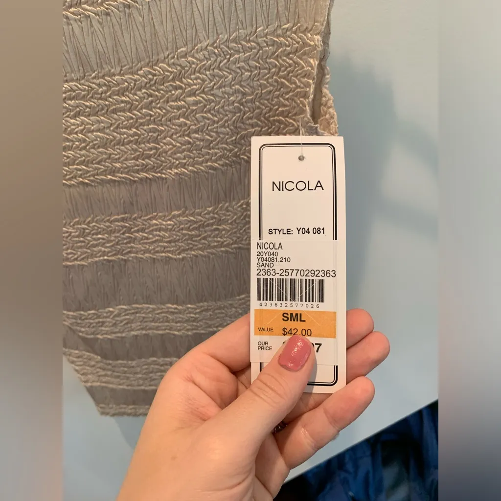 NWT NICOLA LAYERING TANK (S - Image 2