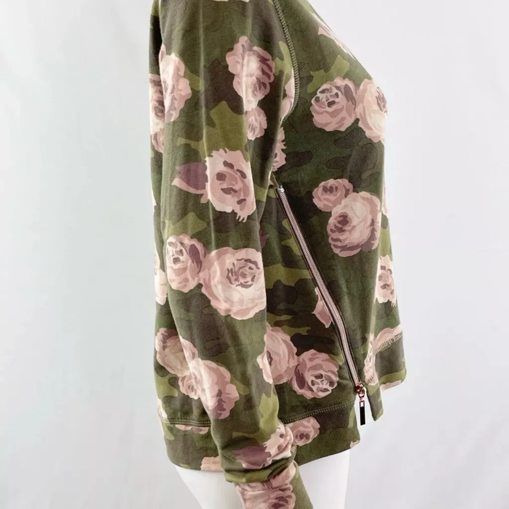 Stella & Dot Green Camo Floral the Zip Sweatshirt Rose Gold Zipper Size Small - Image 4