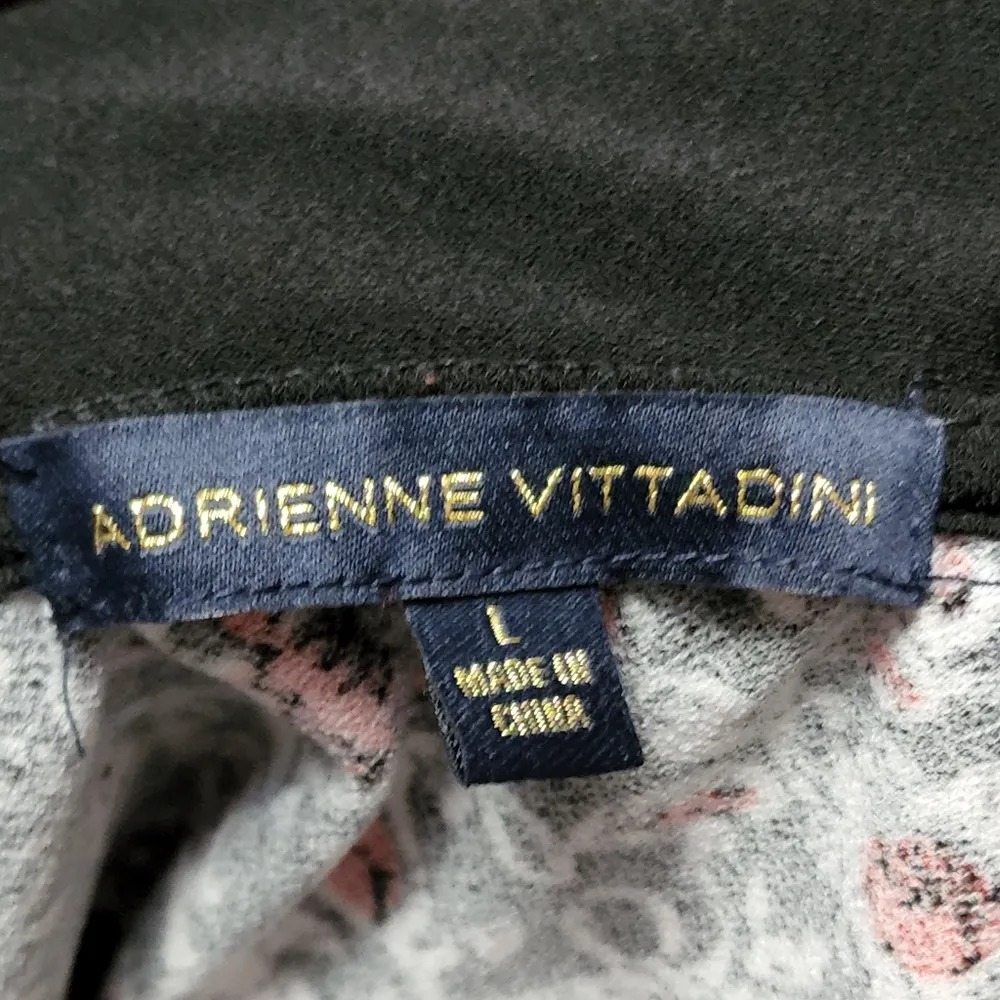 Adrienne Vittadini red/black floral sleeveless draped top size large - Image 9