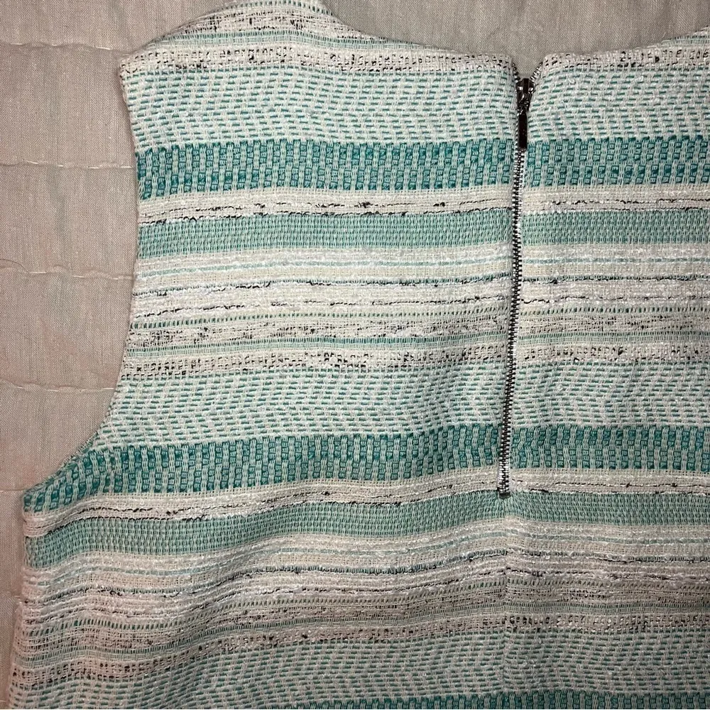 Katharine Barclay Green & White Tweed Cropped Sleeveless Blouse Size Medium - Image 13