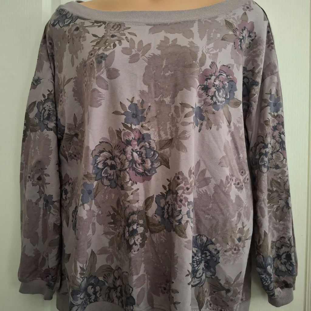 Maurices Sz 2 Floral Patterned Sweater - Image 6