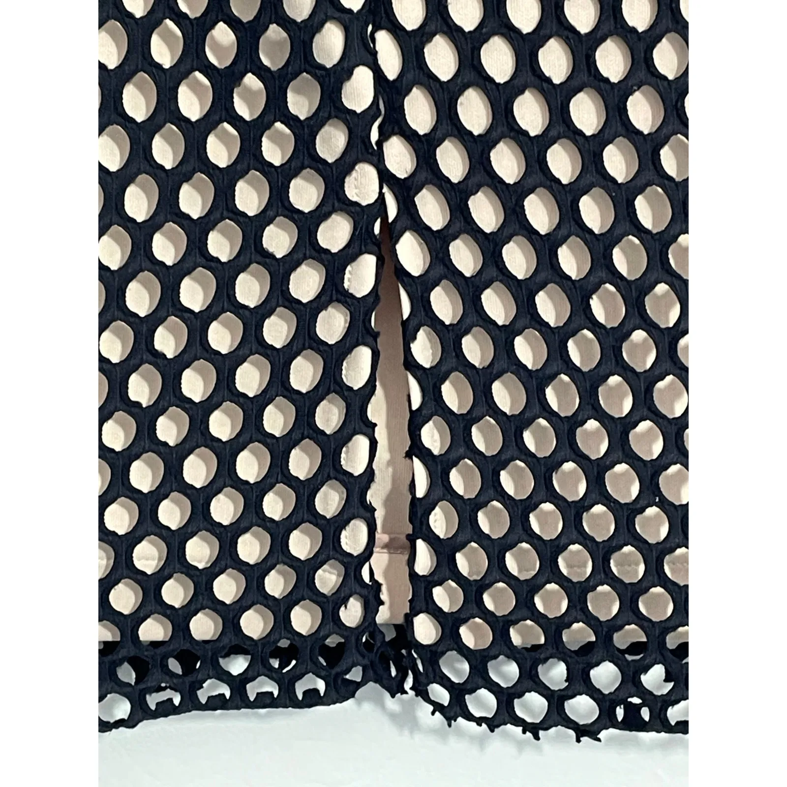 Elizabeth & James Pencil Skirt Size 2 Nude Black Mesh Overlay Office Siren - Image 7