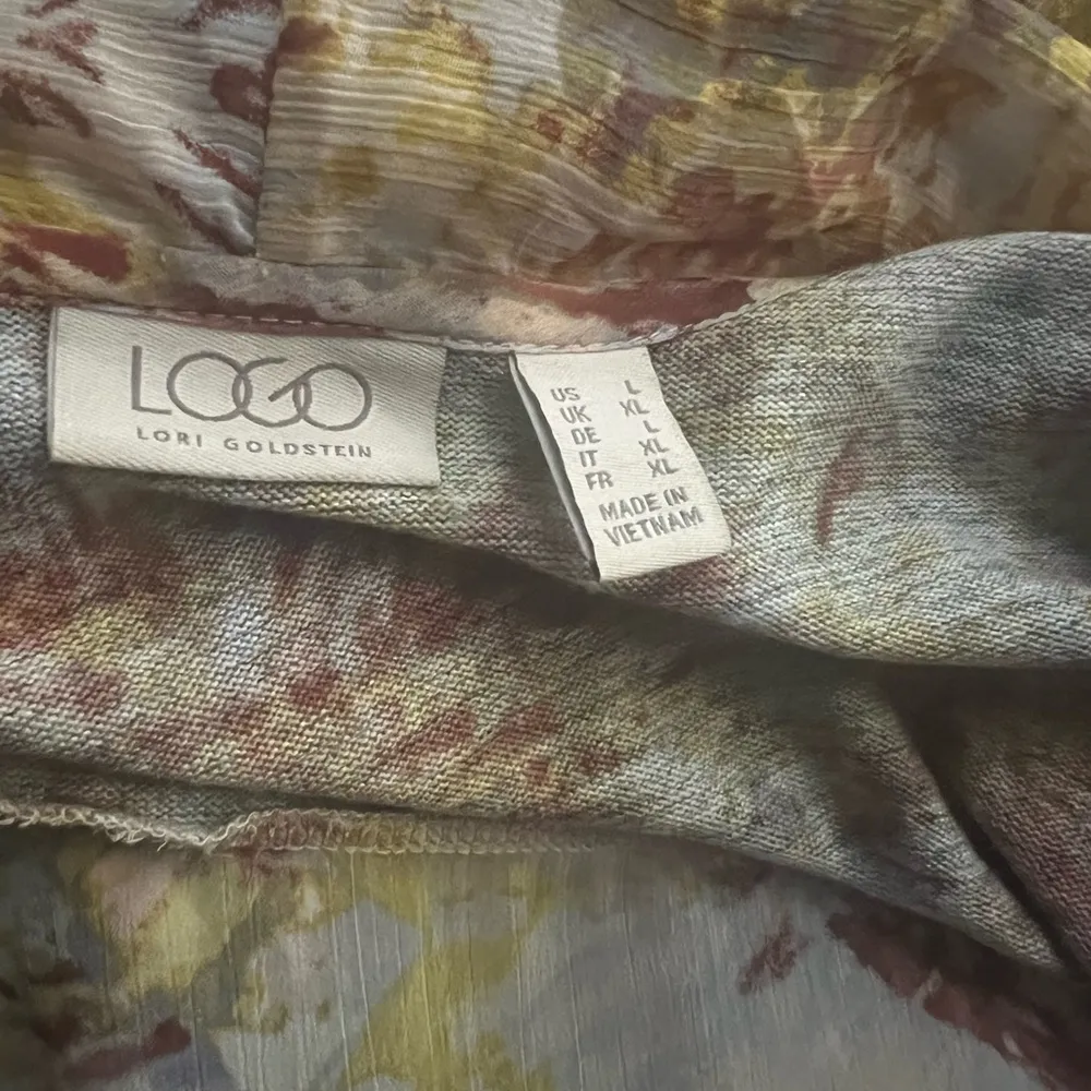 Logo by Lori Goldstein sheer Cascade Flowy ruffled vest. Size L. - Image 5