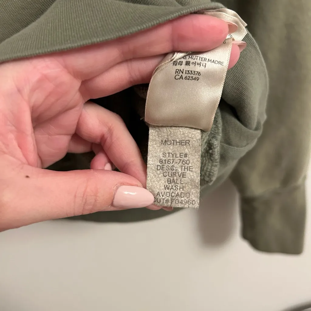 MOTHER Denim The Curve Ball Sweatshirt in Avocado size Medium (M) Green - Image 5
