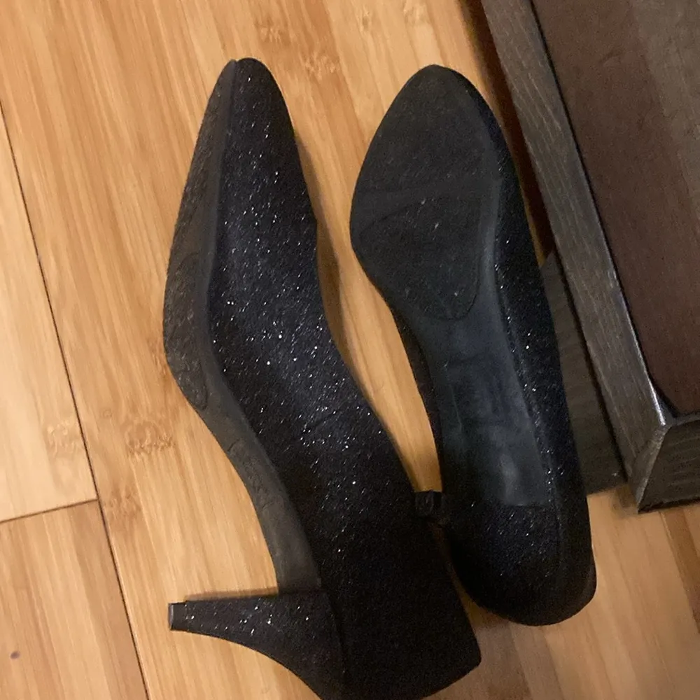 Fioni Glitter Black Pump Women’s Size 10 - Image 6