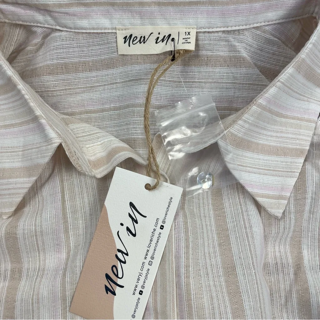 New In Very J Women’s Cap Sleeve Button-Up Blouse Stripe New 1X Neutral - Image 11