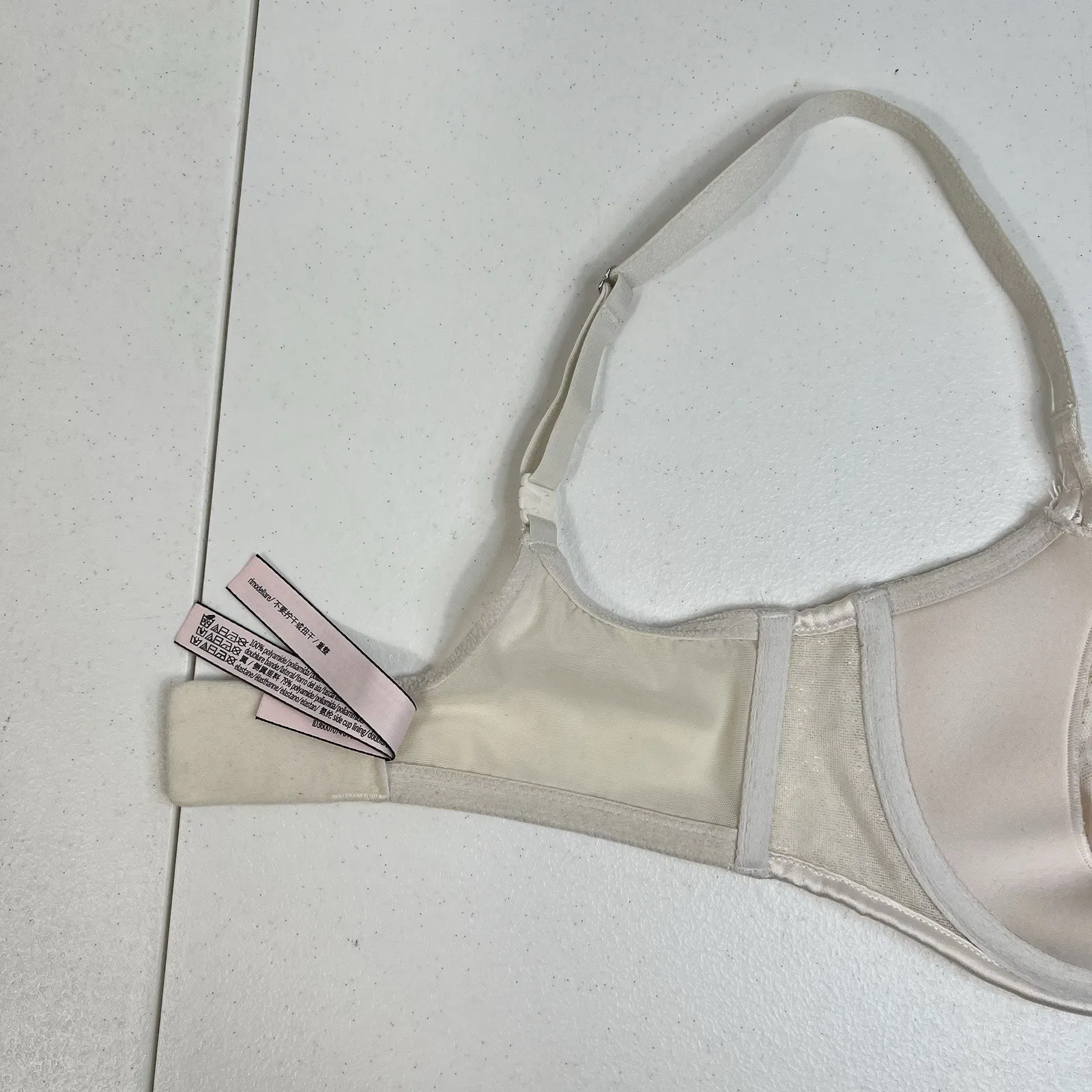Victoria's Secret 32DD Bra Dream Angels Demi Push Up Without Padding Underwire - Image 10