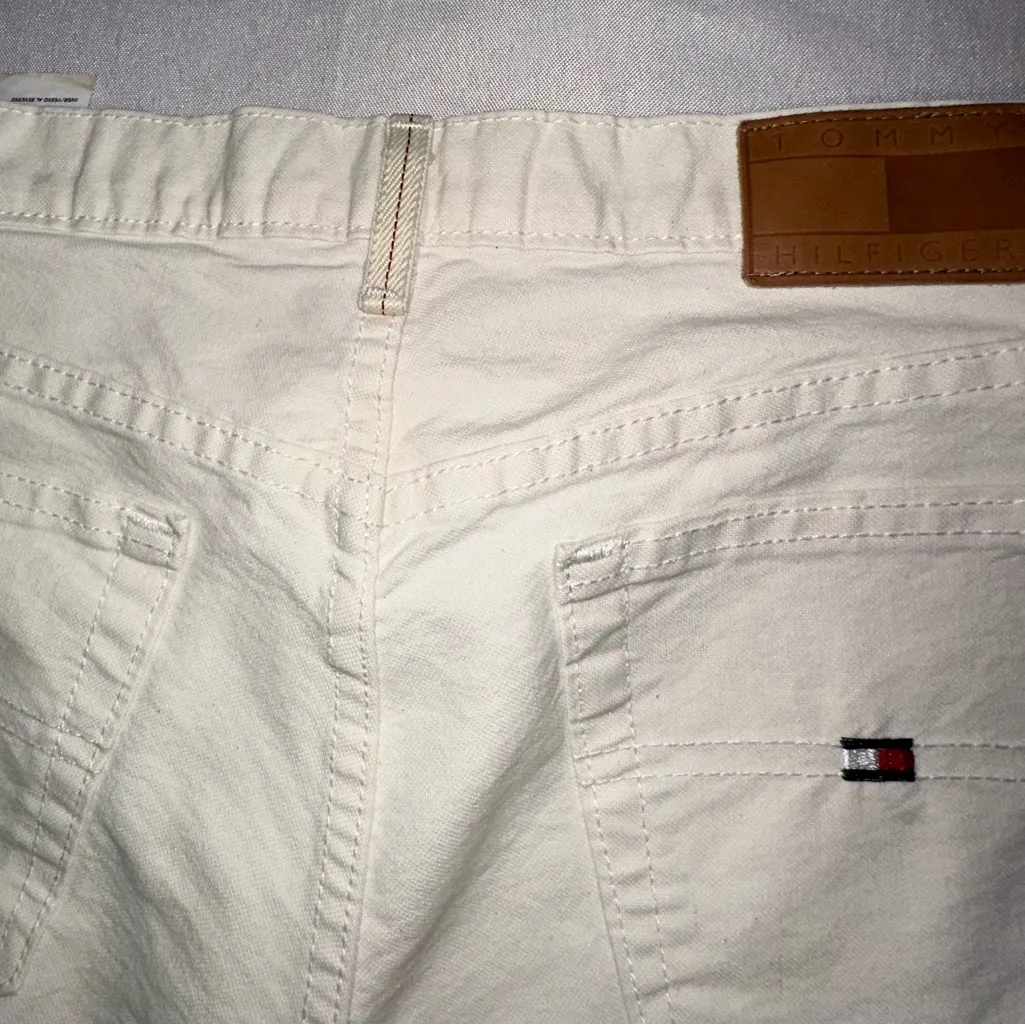 Tommy Hilfiger Vintage Cream With Red Stitching Boot Cut Slacks Womens Size 8 - Image 6