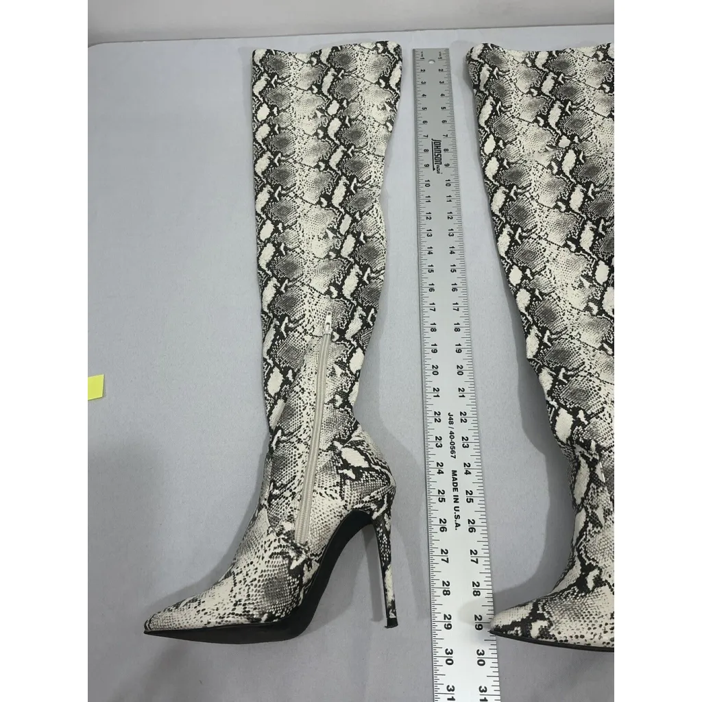 Womans Steve Madden Dominique/domio 5 M Otk Black White Snake Print Heel Boots - Image 2