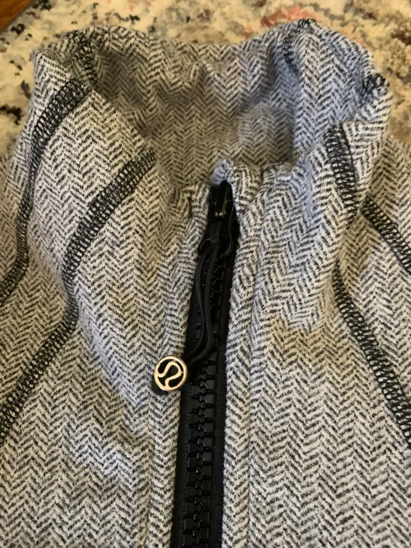 Lululemon Define Jacket - Image 4