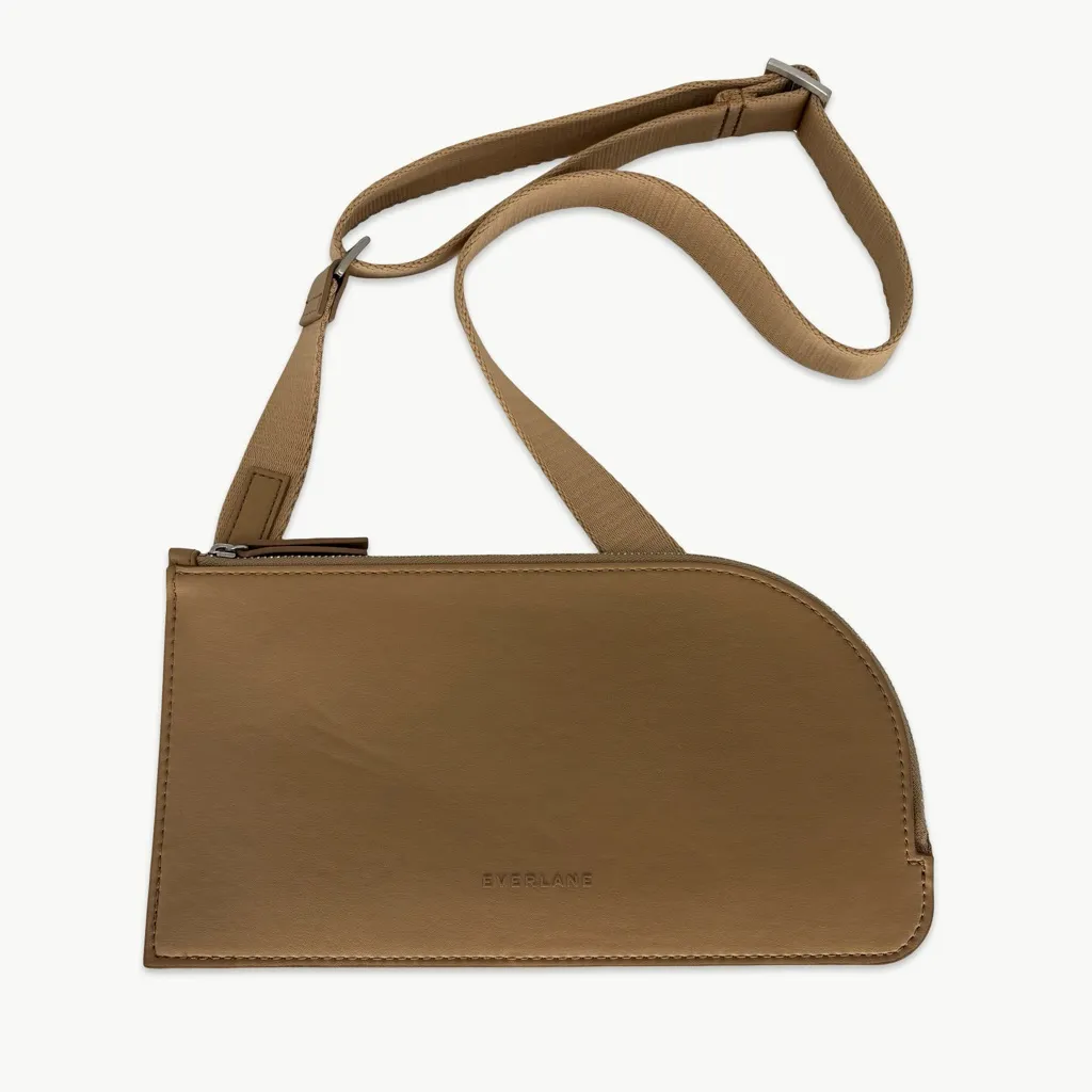 Everlane The Cactus Leather Sling Small Crossbody Bag | OS | Cashew Tan - Image 3