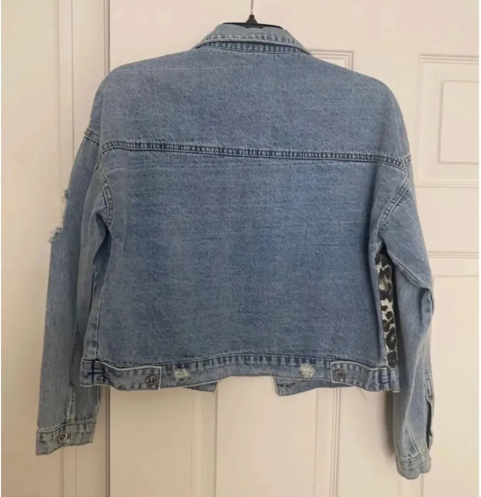 Cheetah Denim Jeans Jacket New With Tags - Image 2