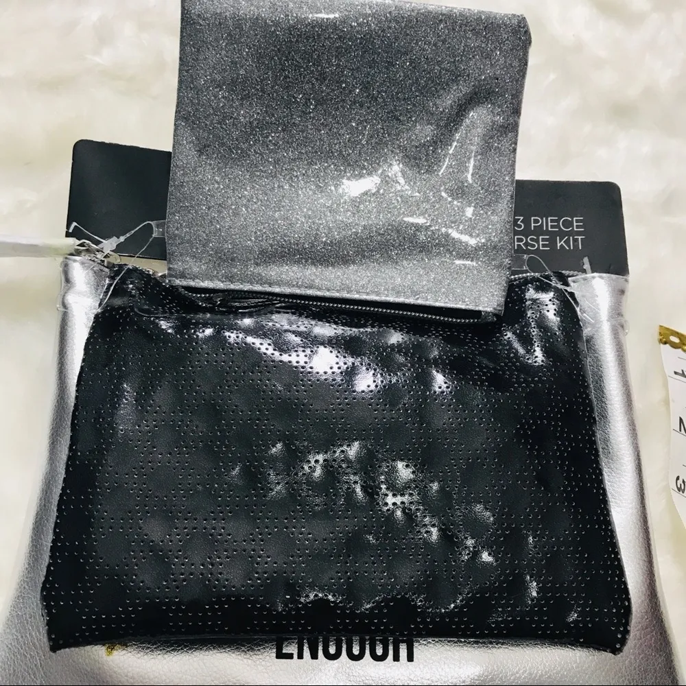 NWT 3 Piece Black & Silver Travel Makeup Bags Gift Set - Image 5