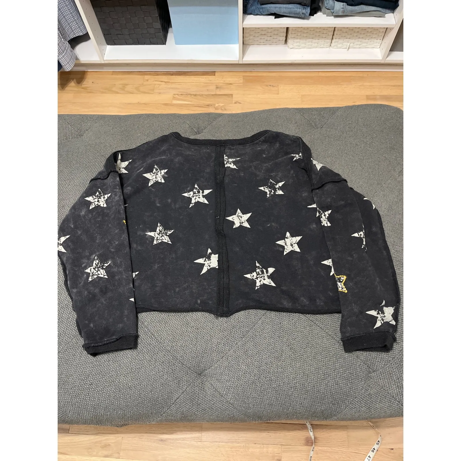 Vintage Havana Star Print Cropped Sweatshirt Gray Black Distressed Medium - Image 6