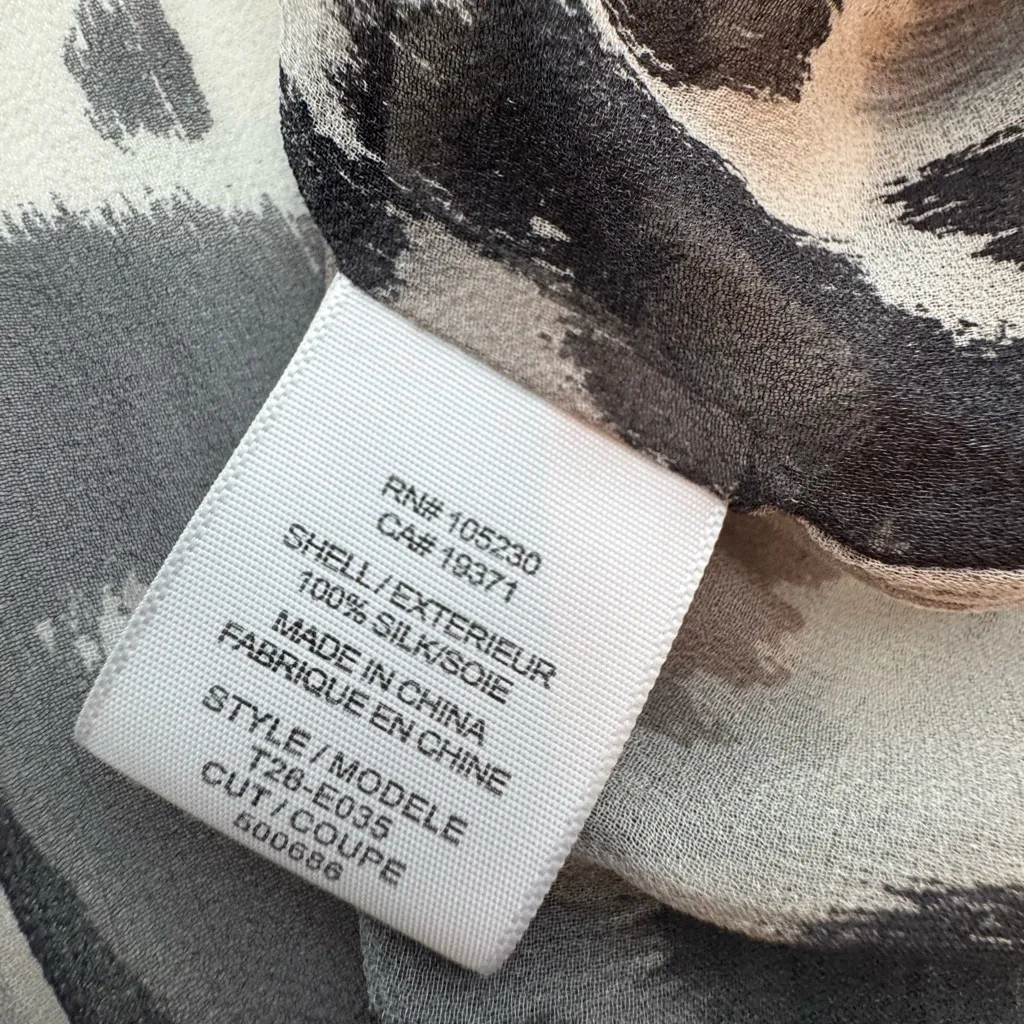 EQUIPMENT 100% Silk Animal Print Sheer Long Sleeve Button Down Size Medium - Image 7