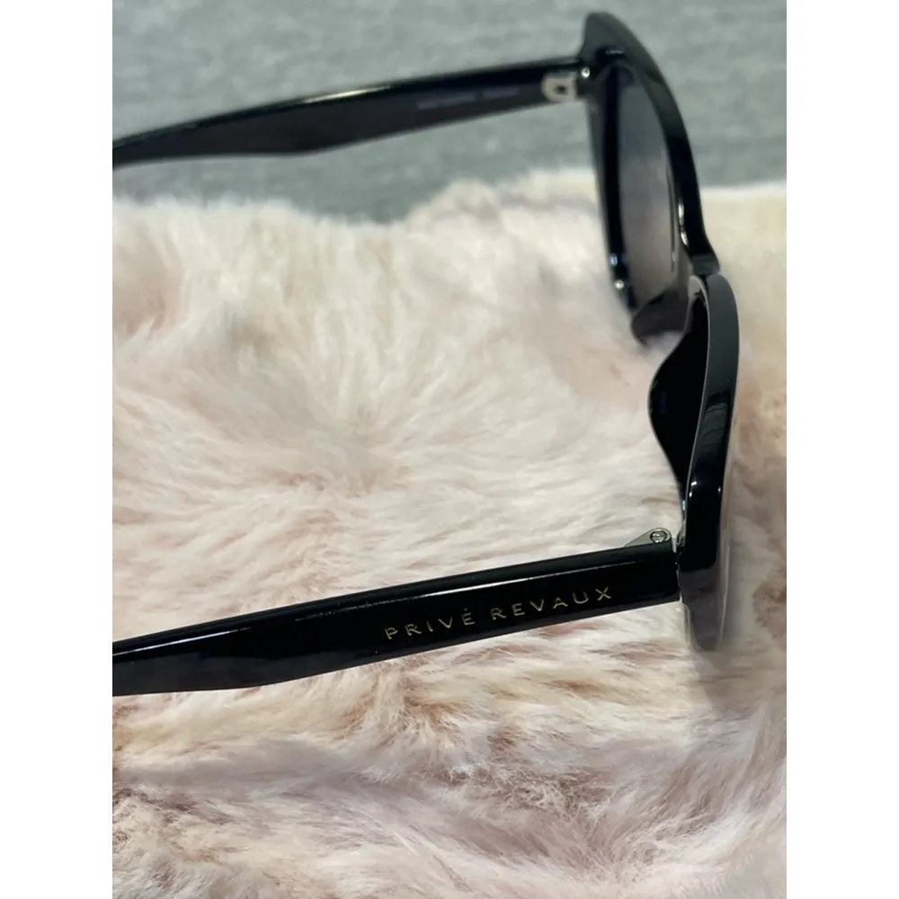 Women's Privé Revaux Sunglasses Black with case - Image 7