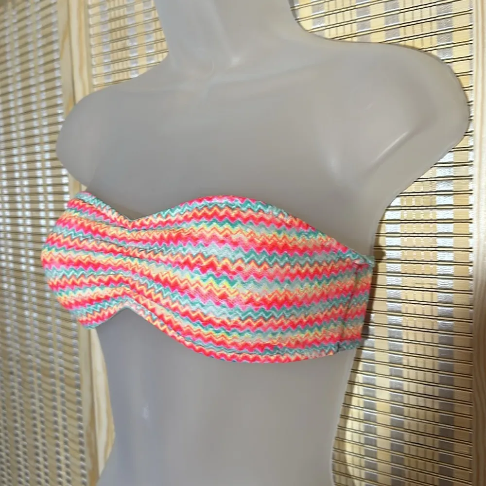 PINK Victoria's Secret Pastel Chevron Stripes Lace Bandeau Small S - Image 3