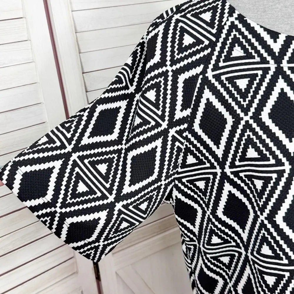 Bobeau Geometric Triangle Top Shirt Black White Medium - Image 6